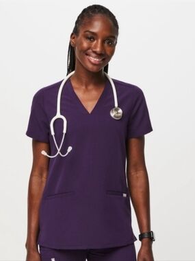 Figs Casma Three-Pocket Scrub Top